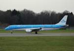 KLM Cityhopper,PH-EZB, (C/N 19000235),Embraer ERJ-190-100, 20.12.2015,HAM-EDDH, Hamburg, Germany 