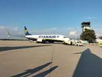 Ryanair EI-ENK vom Typ Boeing 737-8AS, Baujahr 2011, am Baden Airpark am 30.09.2025