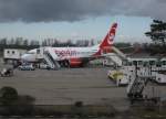 Boeing 737-700  Air Berlin  Flughafen Karlsruhe/Baden-Baden  1.April 2010