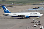 Star Air Boeing 767-232F OY-SRL auf der Parkposition am Flughafen Köln/Bonn 23.6.2017