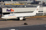 Almasria Universal Airlines Airbus A330-203 SU-TCH rollt zum Gate in Köln 17.8.2018