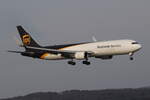 United Parcel Service (UPS), N319UP, Boeing 767-34AF(ER). Köln-Bonn (EDDK), 13.02.2022.