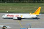 B 737-800 der Pagasus Airlines, TC-IZE taxy at CGN - 19.10.2014