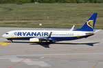 B 737-800 Ryanair - EI-EKB, rollt zum Gate in CGN - 05.05.2016