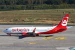 Air Berlin, D-ABKJ, Boeing B737-86J, Köln-Bonn (CGN), rollt aus Malta  (MLA) kommend zum Gate.
