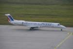 Air France Regional, Embraer ERJ-145, Kennung: F-GUPT nach der Landung auf dem Flughafen Leipzig am 20.11.2010