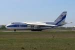Antonov AN 124-100 RA-82042 ...  Frank Maczkowicz 09.01.2009