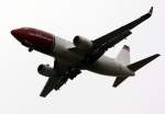Norwegian AIr Shuttle Boeing 737-31S LN-KHC Flughafen Mnchen 04.03.2011