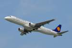 D-AEBS Lufthansa CityLine Embraer ERJ-195LR (ERJ-190-200 LR)  in München gestartet  13.05.2015