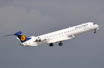 D-ACKJ Lufthansa CityLine Canadair CL-600-2D24 Regional Jet CRJ-900LR  am 12.10.2016 in München gestartet
