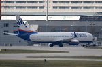 D-ASXE SunExpress Germany Boeing 737-8CX(WL)  in München zum Gate am 12.10.2016