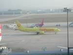 Eine Boeing 737-800 der TUIfly(frher Hapagfly und HLX)in Stuttgart.