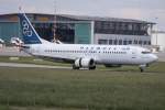 Eine Boeing 737 der OLYMPIC AIRLINES mit der Kennung SX-BKC aufgenommen am 30.05.09 am Flughafen Stuttgart.