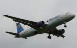 Condor-Airbus A320-200 bei der Landung in Stuttgart am 02.06.10