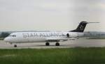 Eine Contact Air-Fokker 100 kurz vor dem Take-off nach Berlin-Tegel auf dem Airport Stuttgart (02.06.10)