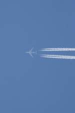 Boeing 747 einer unbekannten Airline (KLM?) ber dem Stuttgarter Flughafen am 06.09.2010