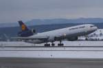 Die Lufthansa Cargo-Mc Donnell Douglas MD-11F mit der Registration D-ALCO hebt in Stuttgart-Echterdingen am 18.