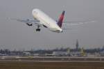 Delta Air Lines 
Boeing 767-3P6(ER) 
N1501P 
STR Stuttgart [Echterdingen], Germany
12.02.11 
