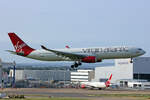 Virgin Atlantic Airways, G-VNYC, Airbus A330-343, msn: 1315,  Uptown Girl , 03.Juli 2023, LHR London Heathrow, United Kingdom.