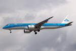 KLM Cityhopper, PH-NXB, Embraer E195-E2, msn: 19020047, 03.Juli 2023, LHR London Heathrow, United Kingdom.