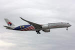 Malaysia Airlines, 9M-MAF, Airbus A350-941, msn: 203, 04.Juli 2023, LHR London Heathrow, United Kingdom.