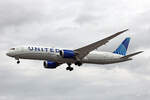 United Airlines, N25982, Boeing B787-9, msn: 66139/1030, 04.Juli 2023, LHR London Heathrow, United Kingdom.