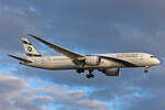 El Al Israel Airlines, 4X-EDM, Boeing B787-9, msn: 38783/907,  Jerusalem Of Gold , 05.Juli 2023, LHR London Heathrow, United Kingdom.
