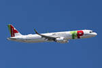 TAP Air Portugal, CS-TXI, Airbus A321-251NXLR, msn: 10617, 07.Juli 2023, LHR London Heathrow, United Kingdom.