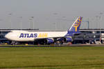 Atlas Air Boeing 747-87UF N854GT rollt zur Parkposition in Amsterdam 6.5.2018