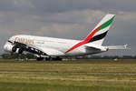 Emirates Airbus A380-861 A6-EDK beim Start in Amsterdam 25.5.2019