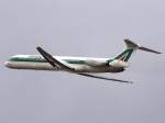 Alitalia MD-82 I-DATL nach dem Takeoff auf 24 in AMS / EHAM / Amsterdam am 12.07.2007
