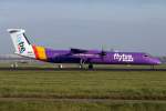 Flybe Dash 8-400 G-FLBC bei der Landung auf 18R in AMS / EHAM / Amsterdam am 11.11.2014