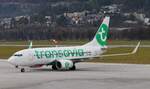 Die 20 Jahre alte PH-XRB (Boeing 737-7K2) von Transavia am 31.12.2023 aus Rotterdam gelandet am Flughafen Innsbruck.
