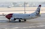 Norwegian Boeing 737-3MB LN-KKP FLughafen Salzburg 03.01.2009