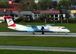 DHC 8-402 Q Dash 8 - OE-LGL Austrian Arrows auf der Landebahn in Salzburg - 26.04.2012