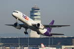 Federal Express (FedEx) Boeing B757-236(SF) N915FD, cn(MSN): 24120,
Wien Schwechat, 24.08.2017.