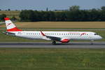 Austrian Airlines Embraer ERJ-195LR (ERJ-190-200 LR) OE-LWN, cn(MSN): 19000553,
Wien Schwechat, 23.08.2017.
2012 - 2017 Lufthansa CityLine D-AEBP.