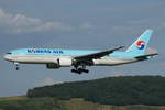 Korean Air Lines Boeing B777-2B5(ER) HL7714, cn(MSN): 27951,
Wien Schwechat, 21.08.2017.