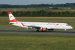 Austrian Airlines Embraer ERJ-195LR (ERJ-190-200 LR) OE-LWO, cn(MSN): 19000555,
Wien Schwechat, 21.08.2017.
Juli 2012 - April 2017 Lufthansa CityLine D-AEBQ.
