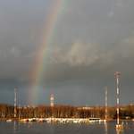 Regenbogen über dem Vorfeld des Airports Pulkovo (St. Petersburg) bei Sonnenaufgang, 13.11.17