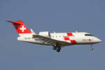 REGA Swiss Air Ambulance, HB-JRA, Bombardier Challenger 604, 25.März 2017, ZRH Zürich, Switzerland.