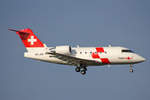 REGA Swiss Air Ambulance, HB-JRB, Bombardier Challenger 604, 25.März 2017, ZRH Zürich, Switzerland.
