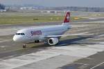 Der Swiss A320-214 HB-IJI der am 19.1.19 in Richtung seines Gates rollt.