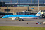 KLM Cityhopper, PH-NXL, Embraer E195-E2, msn: 19020067, 30.Juli 2022, ZRH Zürich, Switzerland.