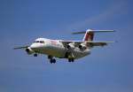 diser avro-jet von swiss air ist im endanflug auf den flughafen zrich (14) aufgenommen im juni 2011