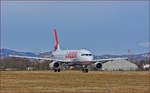 LaudaMotion OE-LOJ; Airbus A320; Maribor Flughafen MBX, Trainingsflug; 19.2.2020