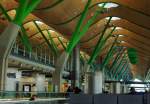 Madrid-Barajas Terminal T4S. Innenaufnahme vom 26. Feb. 2007