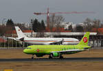 S 7 Airlines, Airbuus A 320-214, VQ-BRG, Germany Air Force, Airbus A 340-313X, 16+02, TXL, 16.03.2017