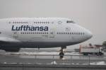 Lufthansa  Boeing 747-430  D-ABVP  Frankfurt   04.01.11  