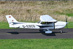 Cessna 172S Skyhawk SP, D-EOCD auf dem Rollweg in EDKB - 21.08.2023